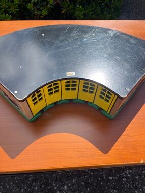 Vintage Brio Curved Toy Garage Unit with Yellow Doors